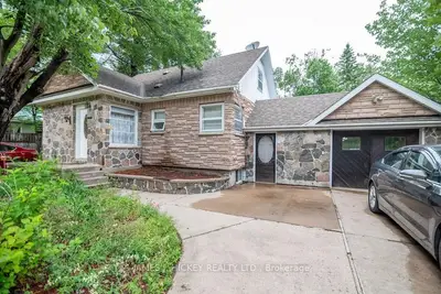 32868 HIGHWAY 17, Laurentian Hills, ON K0J 1P0