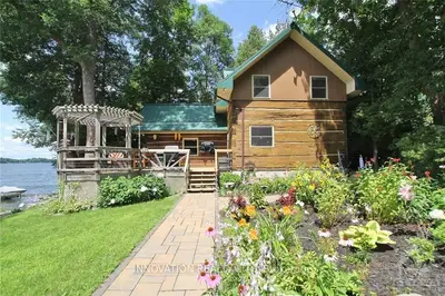 58 HENDRY Lane, Whitewater Region, ON K0J 1J0