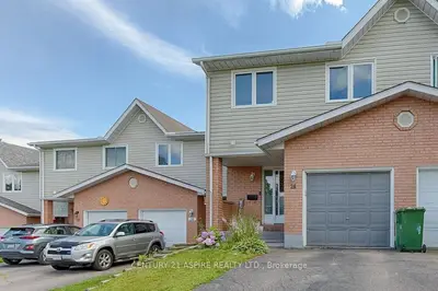 26 VERMONT, Petawawa, ON K8H 3N4