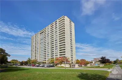 2625 REGINA Street 2002, Britannia - Lincoln Heights and Area, ON K2B 5W8