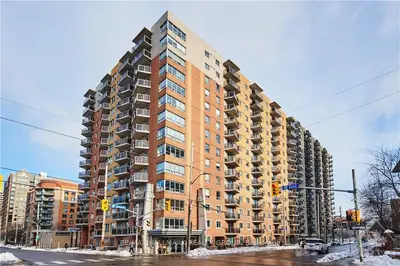 429 SOMERSET Street W 106, Ottawa Centre, ON K2P 2P5