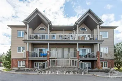 763 CEDAR CREEK Drive C, Blossom Park - Airport and Area, ON K1T 0B3