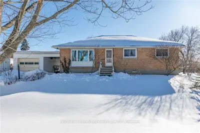 36 OAKRIDGE Boulevard, Meadowlands - Crestview and Area, ON K2G 2T5