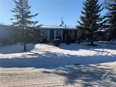 336 REYNOLDS Drive, Orleans - Cumberland and Area, ON K1E 1T2
