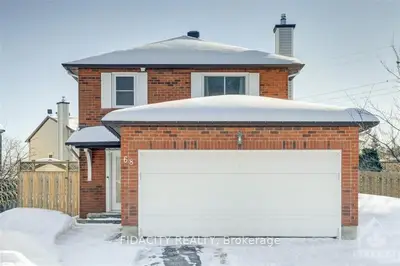 68 Hewitt Court, Kanata, ON K2L 3R3