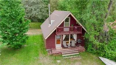 101 TRAXTON Way, Laurentian Valley, ON K8A 6W2