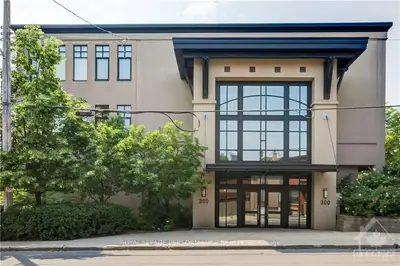 300 POWELL Avenue 113, Dows Lake - Civic Hospital and Area, ON K1S 5T3