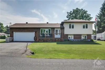 24 ALBERT Street, Russell, ON K0A 1W0
