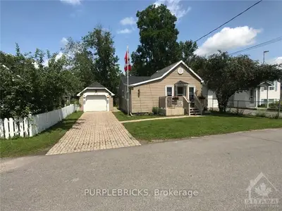 215 BARNES Street, North Grenville, ON K0G 1J0