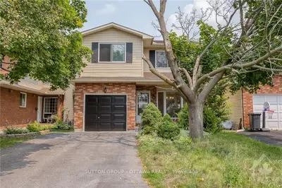 1939 BELCOURT Boulevard, Orleans - Convent Glen and Area, ON K1C 4N3