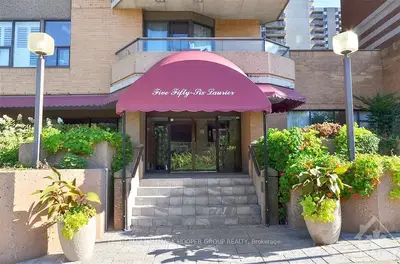 556 LAURIER Avenue 1604, Ottawa Centre, ON K1R 7X2