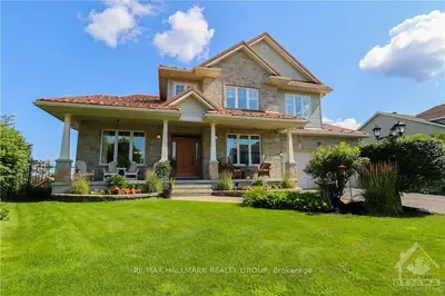 19 SHINING STAR Circle, Stittsville - Munster - Richmond, ON K2S 2B4