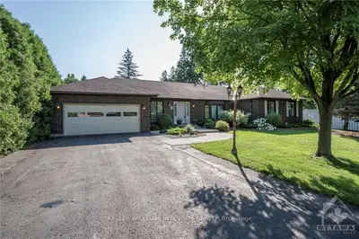 1 MERKLEY Street, South Dundas, ON K0C 1X0