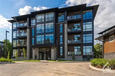 110 CORTILE 302, Blossom Park - Airport and Area, ON K1V 2S8