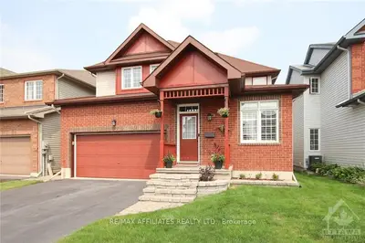 350 RUSTIC HILLS Crescent, Orleans - Cumberland and Area, ON K4A 5A7