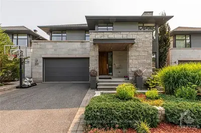 877 WINNINGTON Avenue, Britannia Heights - Queensway Terrace N and Area, ON K2B 5C4
