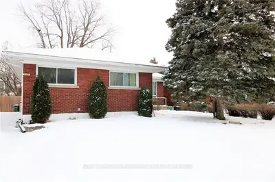1167 ALBANY Drive, Belair Park - Copeland Park and Area, ON K2C 2L1