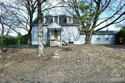 1561 CLOVER Street, Billings Bridge - Riverside Park and Area, ON K1H 8H6