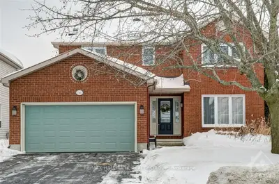 746 MERKLEY Drive, Orleans - Cumberland and Area, ON K4A 2T8