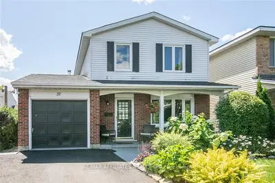 57 BENTWORTH Crescent, South of Baseline to Knoxdale, ON K2G 3X1