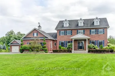211 KING ARTHUR Street, Orleans - Cumberland and Area, ON K4C 0A2