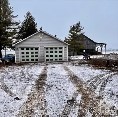 12023 COUNTY 5 Road, North Dundas, ON K0C 2H0