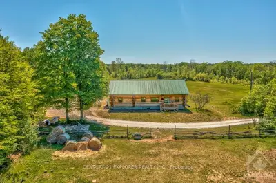 20017 HWY 7, Tay Valley, ON K7H 3C9