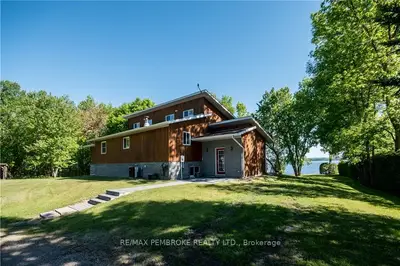 70 BEAVER CREEK Trail, Laurentian Valley, ON K8A 6W2