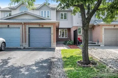 20 KINCARDINE Drive, Kanata, ON K2V 1B3