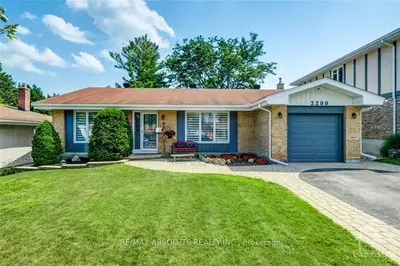 2200 EMARD Crescent, Beacon Hill North - South and Area, ON K1J 6K6