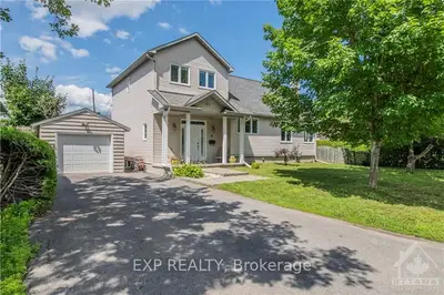 31 TOWER Road, Meadowlands - Crestview and Area, ON K2G 2E4