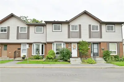 1972 GREENVALE Lane 41, Orleans - Convent Glen and Area, ON K1C 6E6
