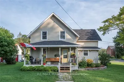 33 OAK Street, South Glengarry, ON K0C 1N0