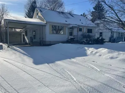 374 CHAMBERLAIN Street, Pembroke, ON K8A 2M9