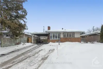 935 BLYTHDALE Road, McKellar Heights - Glabar Park and Area, ON K2A 3N9