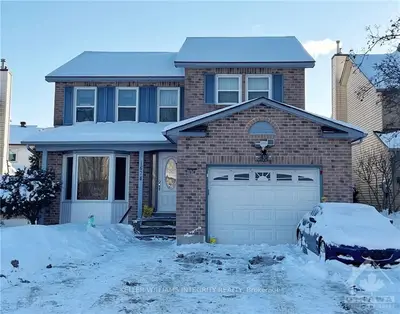 1674 CHAMPNEUF Drive, Orleans - Convent Glen and Area, ON K1C 4V2
