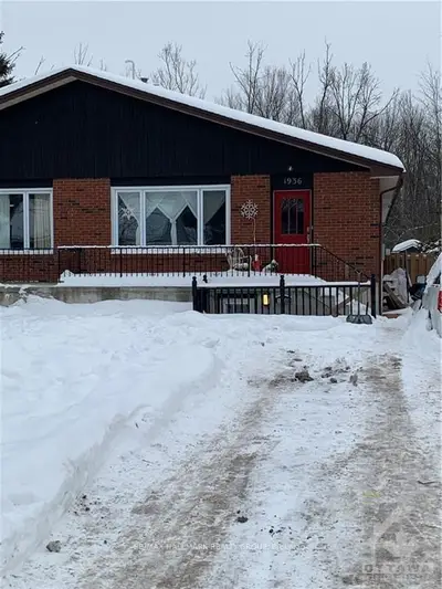1936 QUEENSDALE Avenue, Blossom Park - Airport and Area, ON K1T 1K1