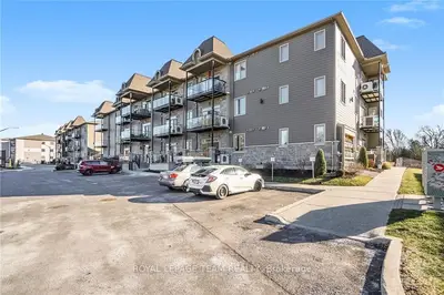 200 EQUINOX Drive 207, Russell, ON K0A 1W0