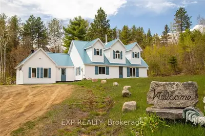 17814 60, Madawaska Valley, ON K0J 2N0