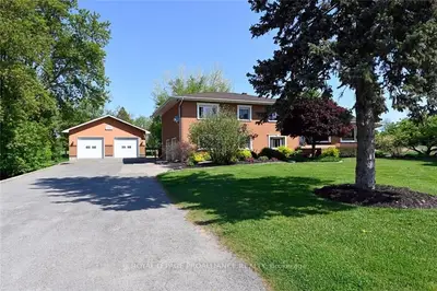 1676 COUNTY RD 2 Road W, Prescott, ON K0E 1T0