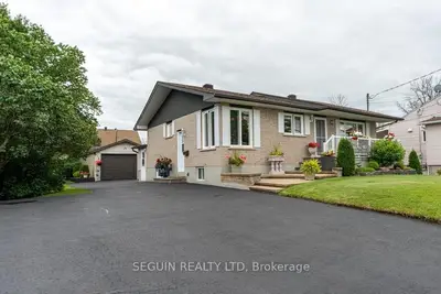 301-303 Chamberlain Street, Hawkesbury, ON K6A 2G3