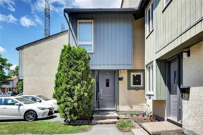 32 BENLEA Drive B, Tanglewood - Grenfell Glen - Pineglen, ON K2G 4A8