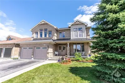 656 BOW VALLEY Drive, Blossom Park - Airport and Area, ON K1V 2H1