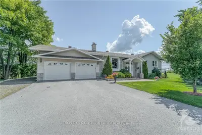 2241 TRIM Road, Orleans - Cumberland and Area, ON K4A 3R2