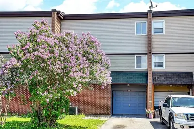3892 OLD RICHMOND Road, Bells Corners and South to Fallowfield, ON K2H 5C4