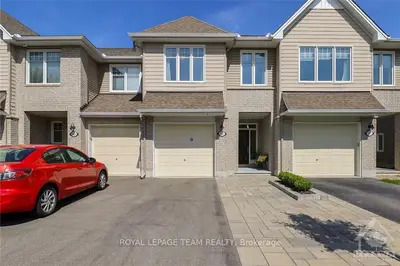 927 BUNCHBERRY Way, Blossom Park - Airport and Area, ON K1T 0L6