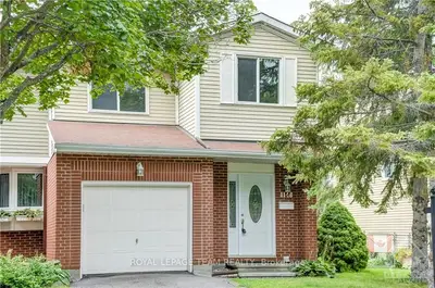 1148 DES FORETS Avenue, Orleans - Convent Glen and Area, ON K1C 5K7