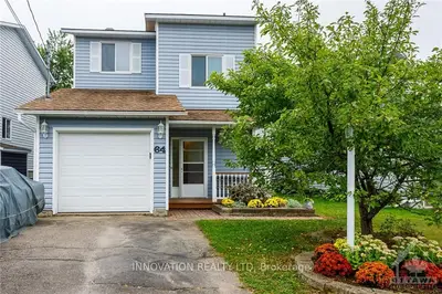 64 Lemaistre Street, Carleton Place, On K7c 4k4