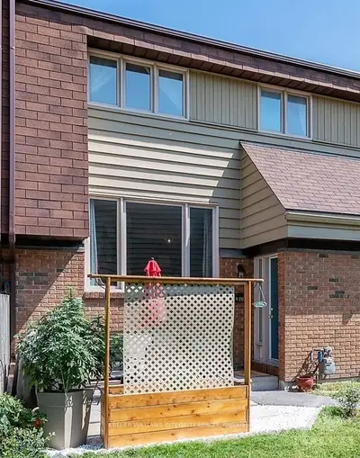 2610 DRAPER Avenue 34, Parkway Park - Queensway Terrace S and Area, ON K1E 1Y7