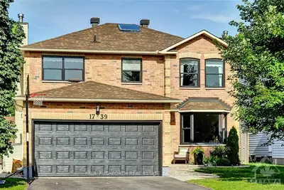 1739 SUNVIEW Drive, Orleans - Convent Glen and Area, ON K1C 5B3